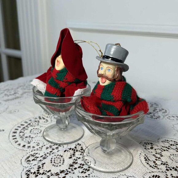Vintage Victorian Christmas caroling couple ornaments - Picture 2 of 7